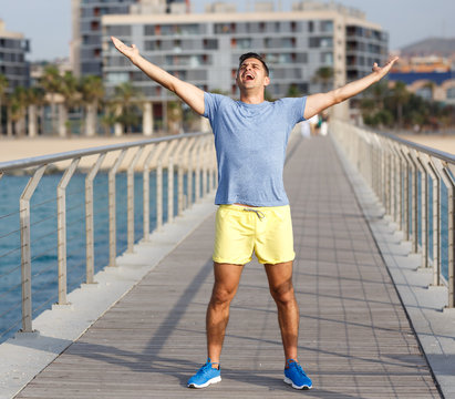 Sporty man posing outdoors