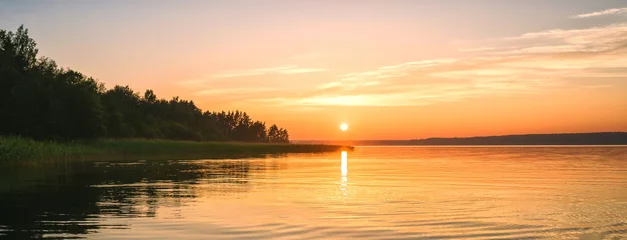Foto op Canvas Background sunset panorama on the lake © A. Malyshev