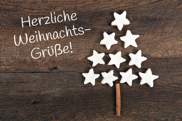 Weihnachtsgrüße-Weihnachtsbaum aus Zimtsternen