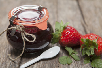 confiture maison a la fraise
