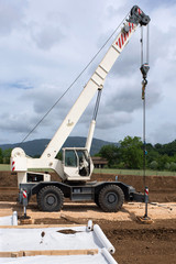  gru con braccio telescopico