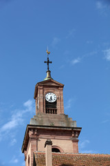 Kirchturm im Elsass