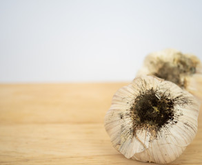 Garlic has fungus.