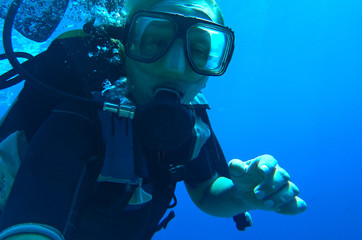woman a scuba diver