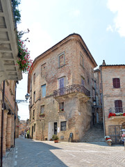 veduta panoramica di alcuni angoli di Ripatransone, Marche, Italia