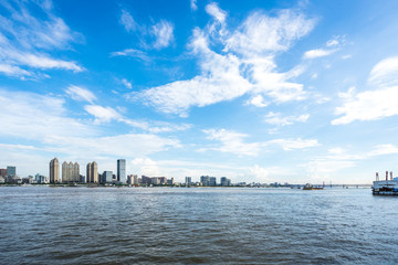 Obraz premium panoramic city skyline in wuhan china