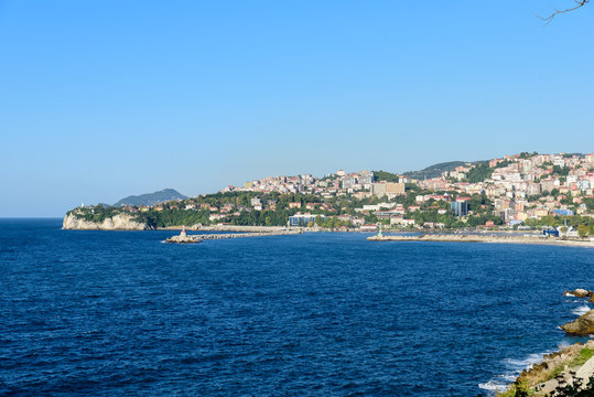 K&uuml;ste von Zonguldak am Schwarzes Meer / T&uuml;rkei