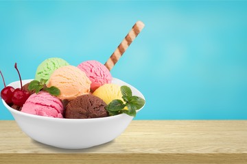 Ice cream scoops in bowl