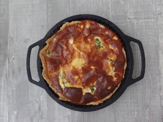 Baked salmon and broccoli quiche