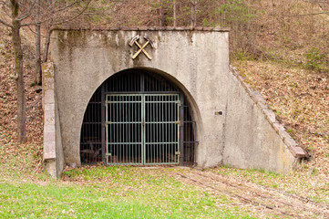 Fototapeta na wymiar Entrance to an old mine