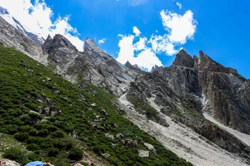 Cercles muraux Gasherbrum landscape of Karakorum mountain in summer, Khuspang camp, K2 Laila Peak and Gondogoro Glacier