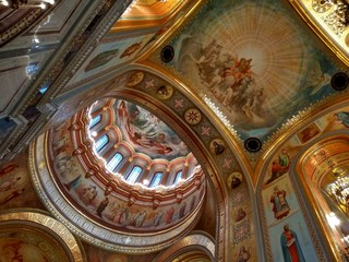 Fototapeta na wymiar interior of Cathedral of Christ the Saviour