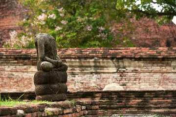 Fototapeta na wymiar Old Buddha statue at Ayutthaya historical park
