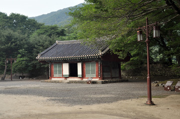 Fototapeta na wymiar Muryangsa Buddhist Temple