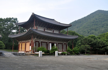 Muryangsa Buddhist Temple