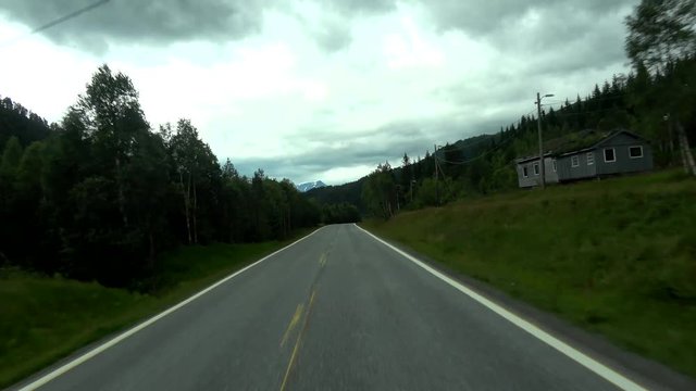 Fahrt auf Strasse 650 nach Gudbrandsjuvet, Norwegen