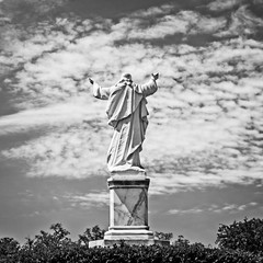 Statue of Jesus with Hands Raised B&W