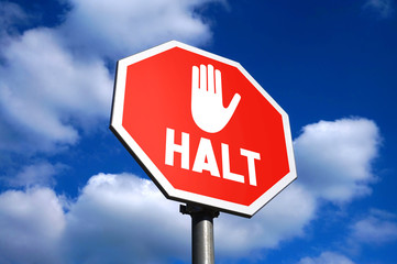 Halt (German) / Stop (English)