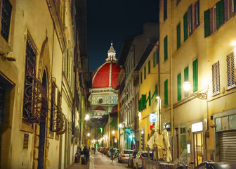 Fototapeta na wymiar Night in Florence, Italy