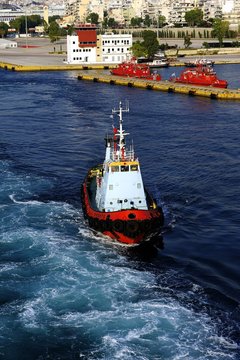 Tug Boat Pandrmitis underway in the Port of Athens