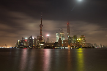 Naklejka premium Shanghai Skyline Nacht 