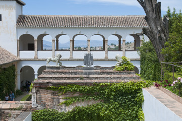 Fototapeta na wymiar Palacio de Generalife, Jardín de la Sultana, Alhambra, Granada, Andalusien, Spanien