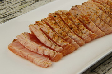 Tataki de saumon au paprika