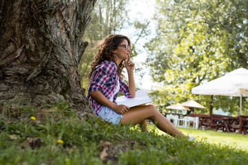 Student girl studying in the campus.