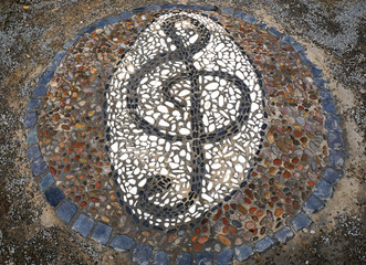 Notenschlüssel, Mosaik  Stein Pflasterung