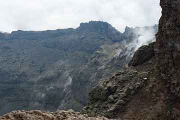 Blick in den Krater des Vesuv