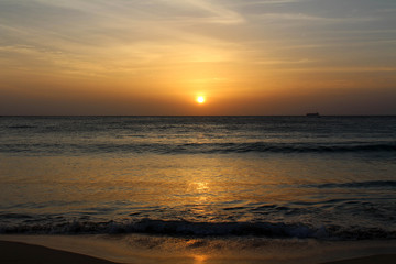 Fototapeta na wymiar The sunrise around Dutch Bay while on the boat in Trincomalee