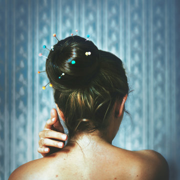 Femme d'int&eacute;rieur