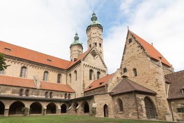 Fototapeta na wymiar Blick auf den Naumburger Dom