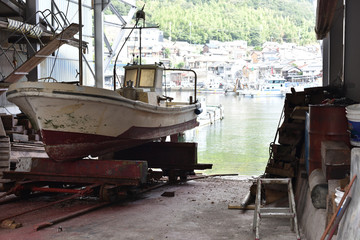 Fototapeta na wymiar 日本の漁港のドック