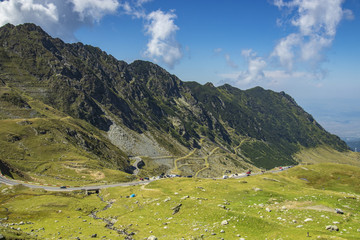Fototapeta na wymiar mountainside above the Transfogaras route, Carpathians, Romania