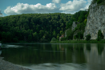 Fototapeta na wymiar Donau Wandern