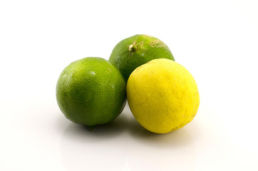 Lemon is a component for garnish symptoms