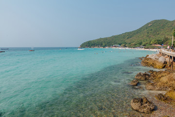 Obraz premium Sea shore of the tropical island. Copy space.