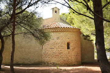 Calvaire devant la chapelle Saint-Pancrace à La Palme, Aude, Occitanie, Languedoc, France.