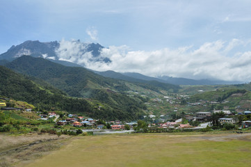 Fototapeta na wymiar View of mountain Kinabalu in Malaysia