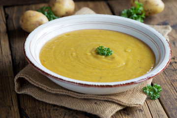 Kartoffelcremesuppe