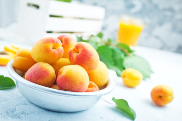 apricots