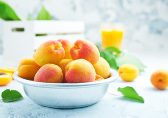 apricots