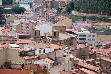 Alcañiz,  town and municipality of Teruel province in the autonomous community of Aragon, Spain