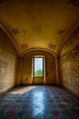 Verlassenes altes Herrenhaus im Barockstil