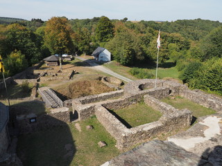 Burg Grimburg - ist eine Spornburg im Gebiet der Ortsgemeinde Grimburg in der Verbandsgemeinde...