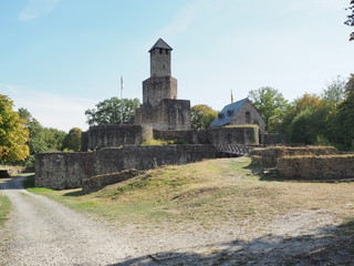 Burg Grimburg - ist eine Spornburg im Gebiet der Ortsgemeinde Grimburg in der Verbandsgemeinde...