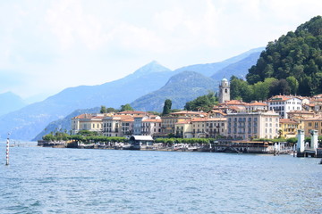 Fototapeta na wymiar Bellagio, le luxueux village sur les rives du lac de Come, Italie 