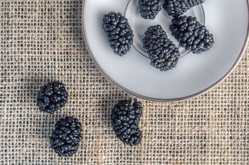 Fototapeta na wymiar Blackberries on a plate