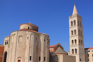 Fototapeta na wymiar Chorwacja, Zadar - wczesnoromański kościół św. Donata wybudowany w IX wieku, jeden z symboli Zadaru.